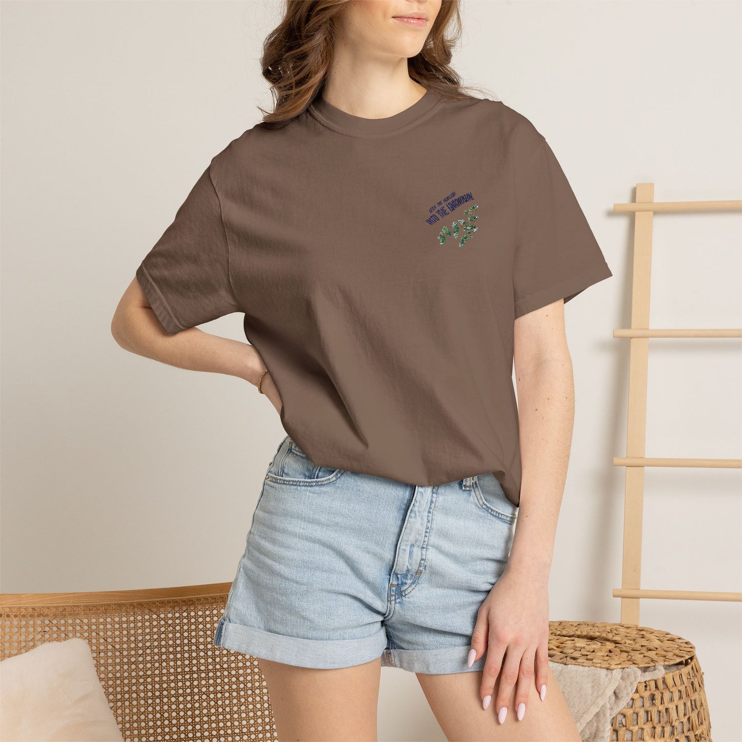 Men’s Outdoor Autumn Leaves Seek the Horizon T-shirt