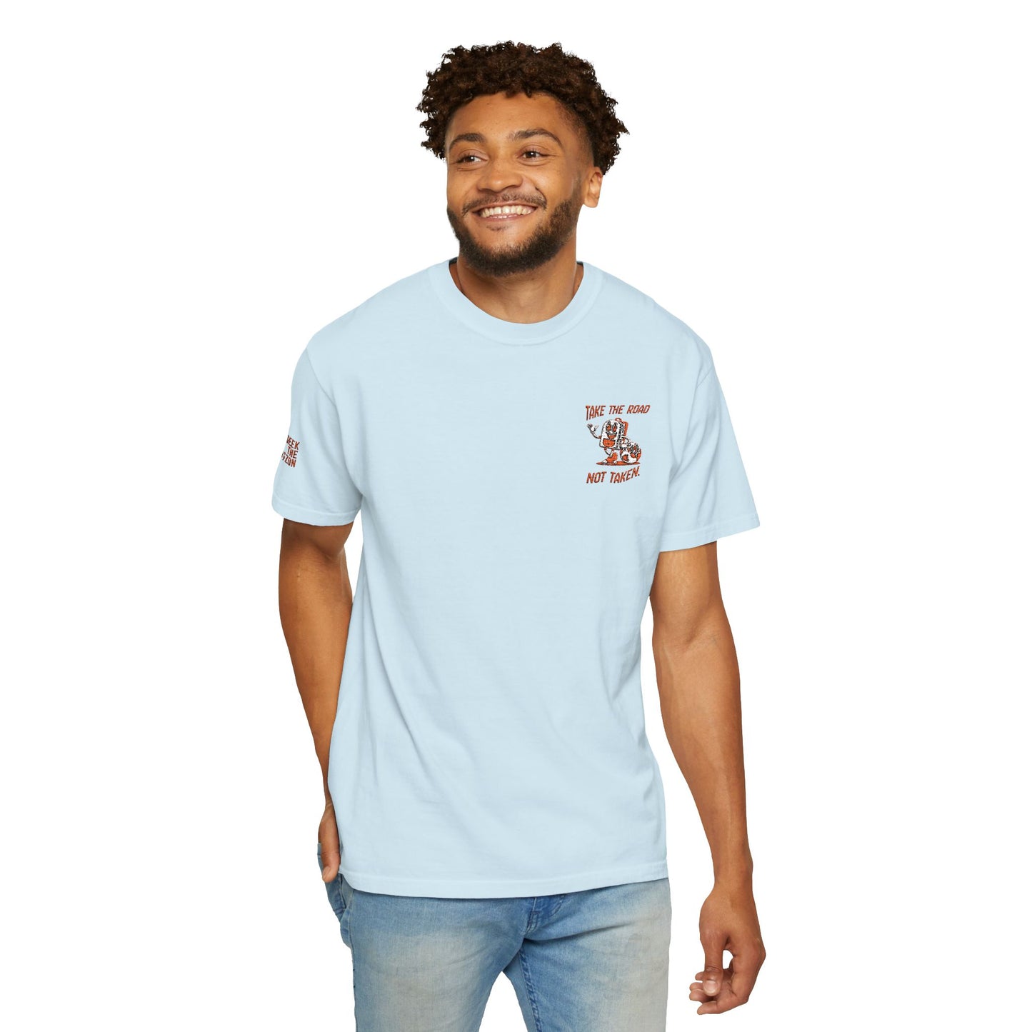 Men’s Outdoor Globe's Inspiration Take The Road Not Taken Seek the Horizon T-shirt