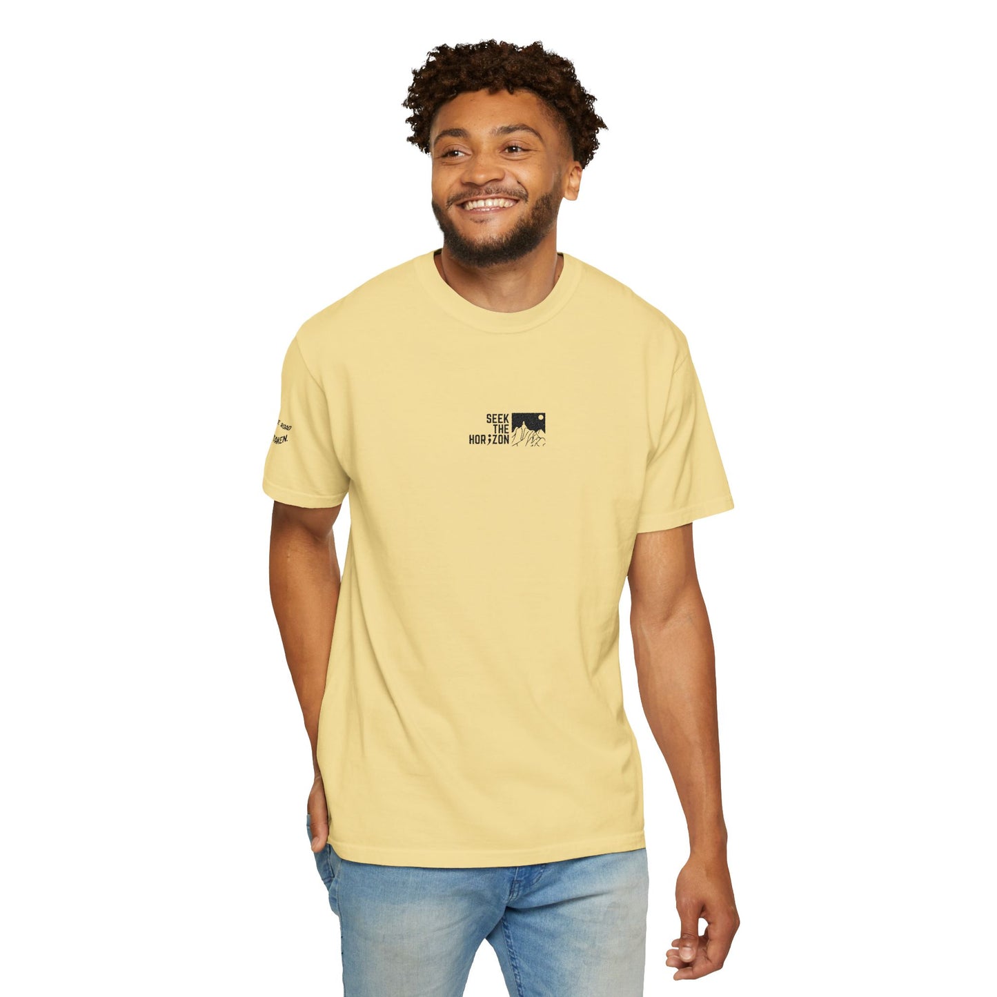 Men’s Take the Road Not Taken Outdoor Seek the Horizon T-shirt