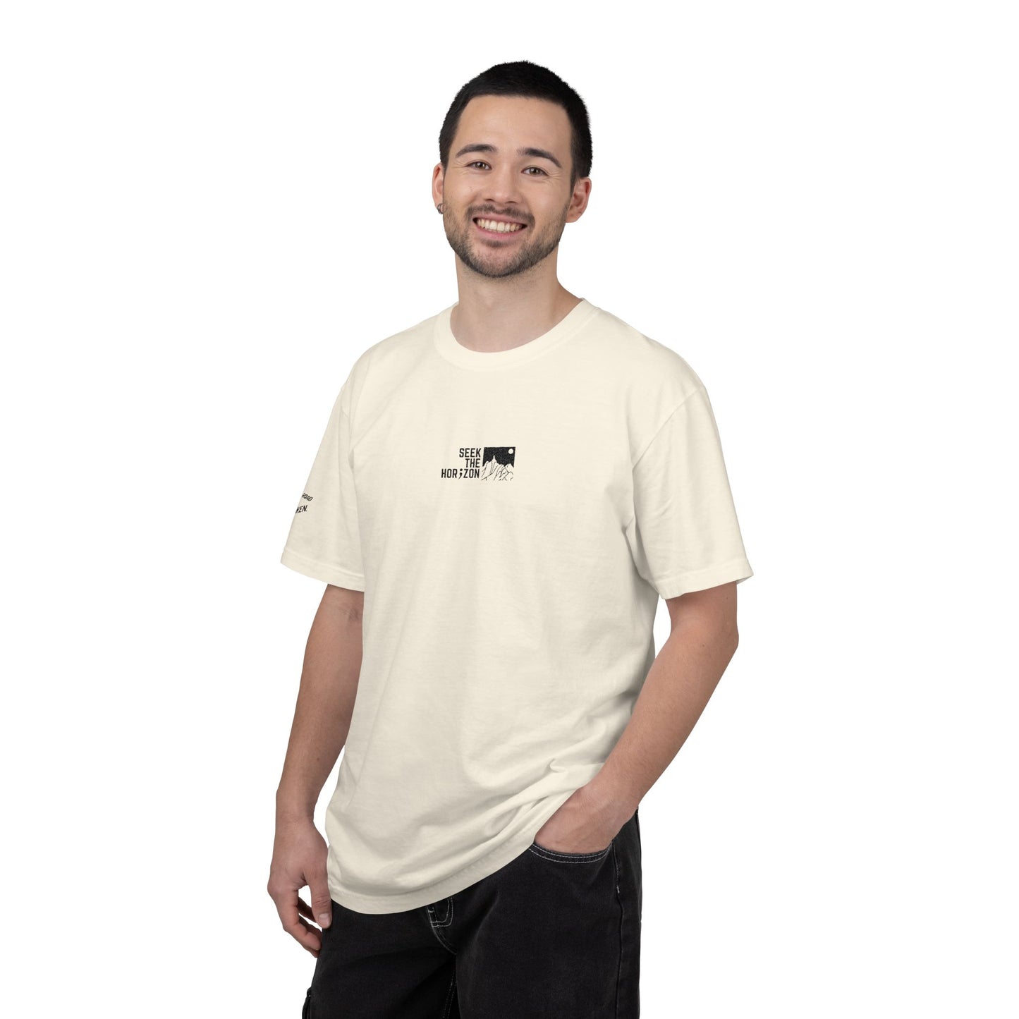 Men’s Take the Road Not Taken Outdoor Seek the Horizon T-shirt