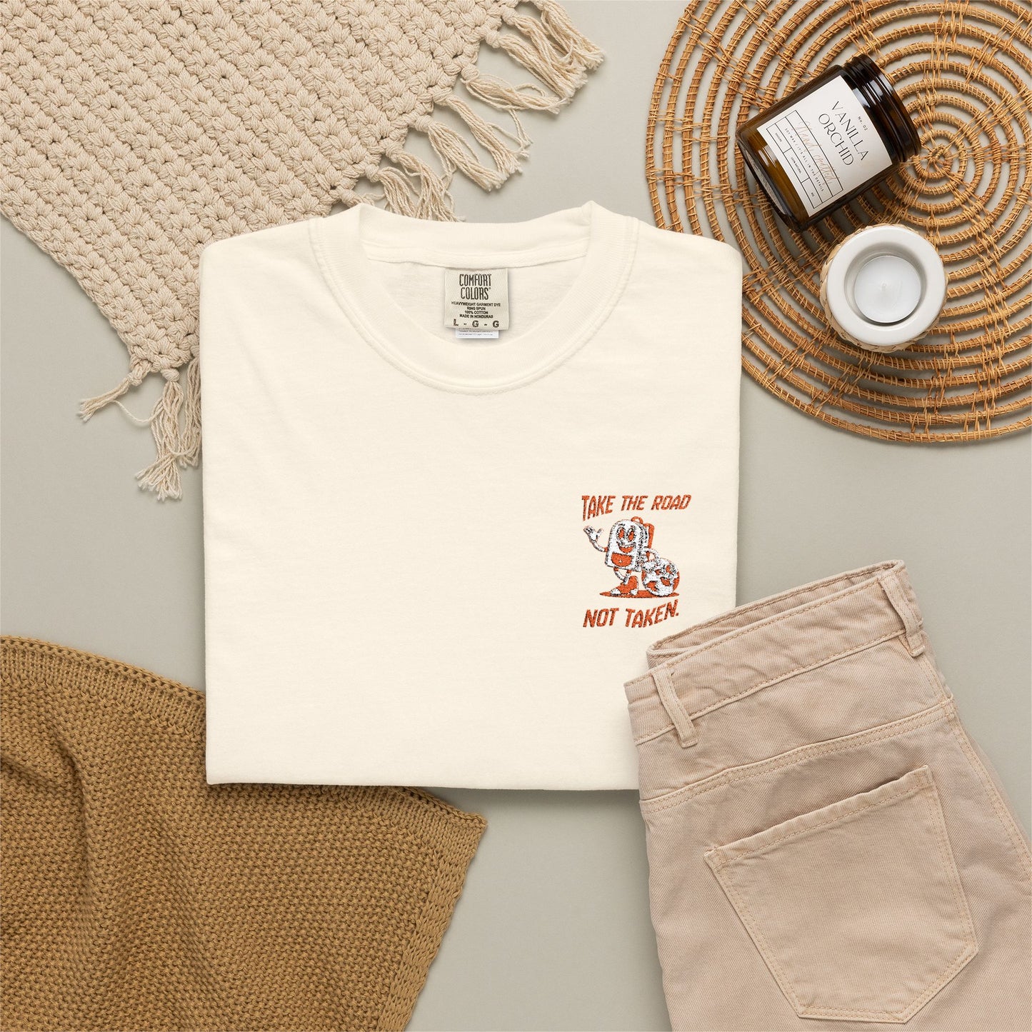 Men’s Outdoor Globe's Inspiration Take The Road Not Taken Seek the Horizon T-shirt