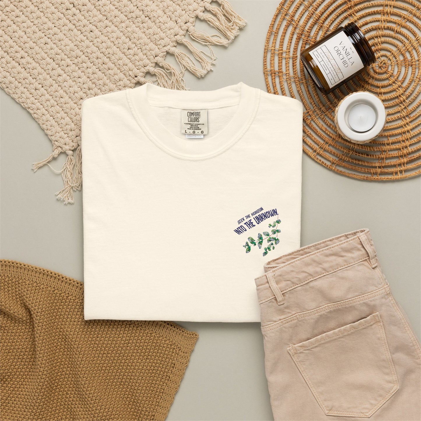 Men’s Outdoor Autumn Leaves Seek the Horizon T-shirt