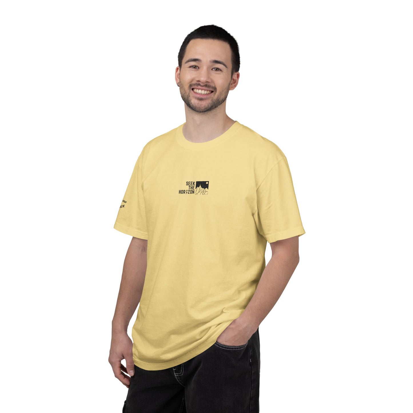 Men’s Take the Road Not Taken Outdoor Seek the Horizon T-shirt