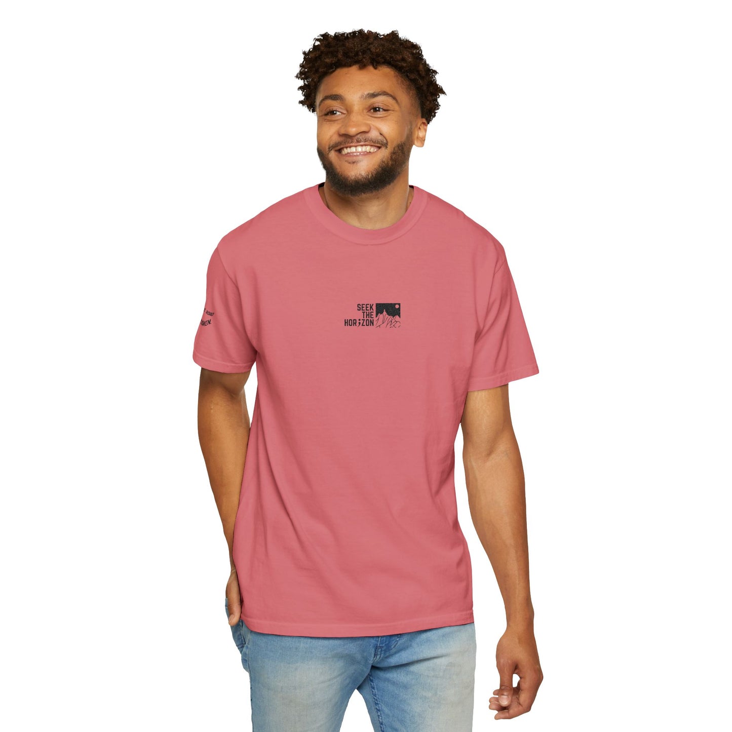 Men’s Take the Road Not Taken Outdoor Seek the Horizon T-shirt