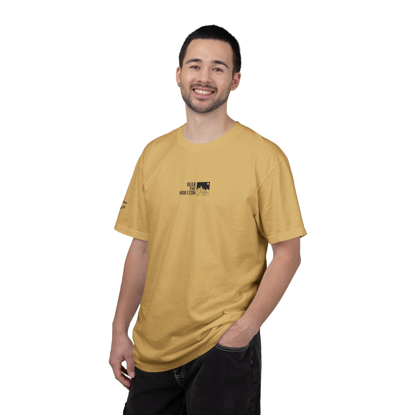 Men’s Take the Road Not Taken Outdoor Seek the Horizon T-shirt