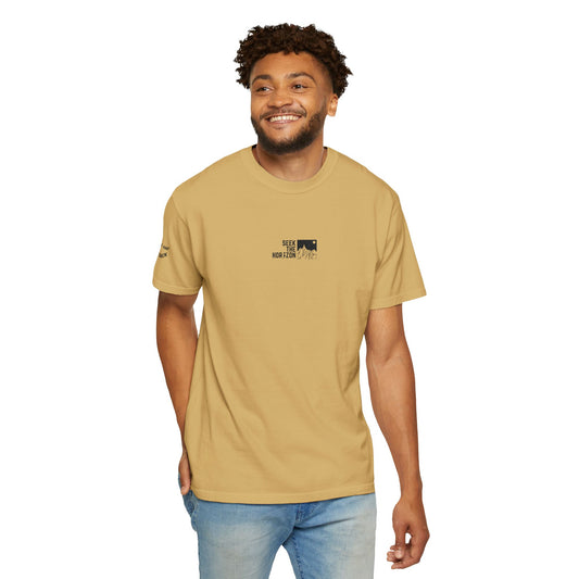 Men’s Take the Road Not Taken Outdoor Seek the Horizon T-shirt