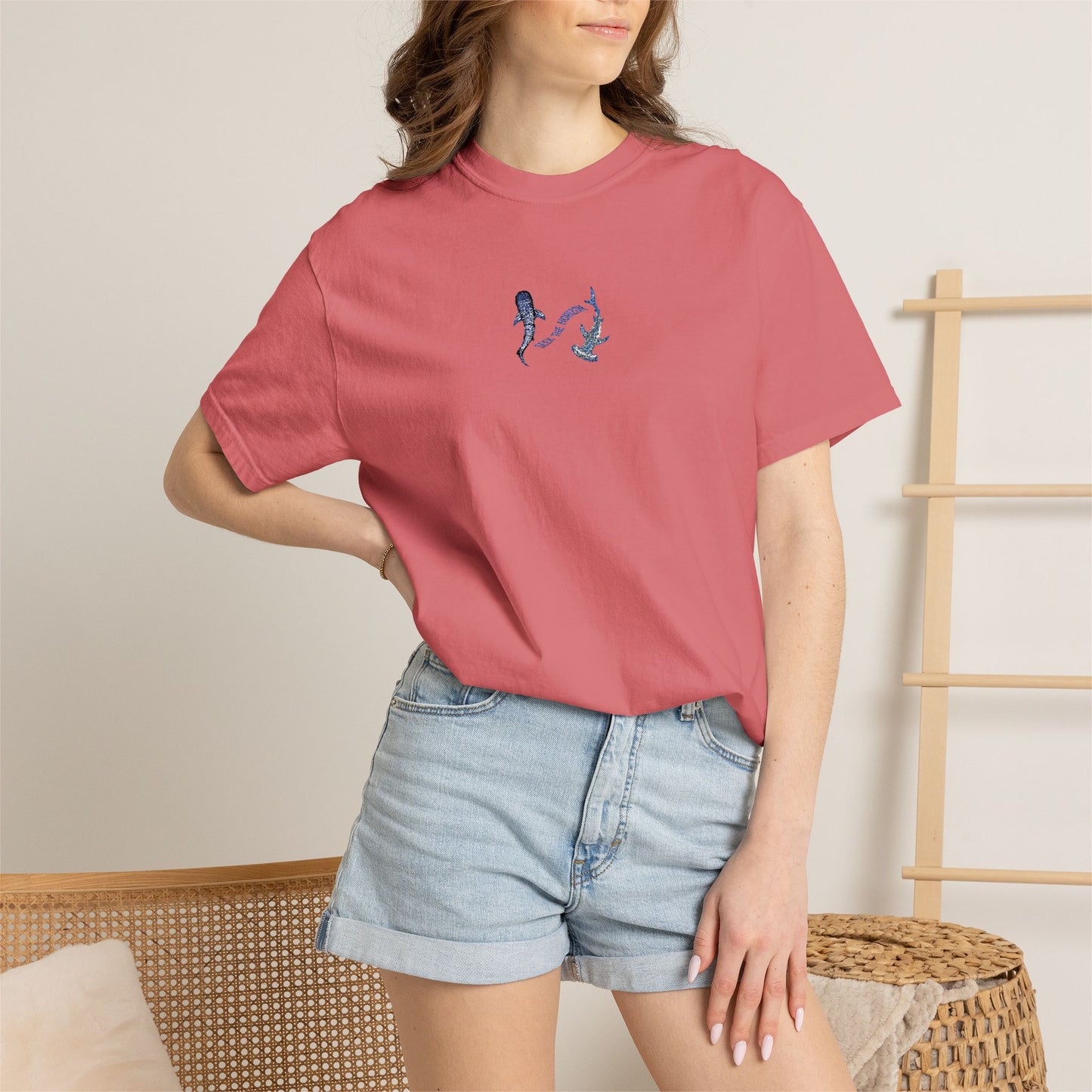 Women’s Ocean Lovers Whale Shark Hammerhead Seek the Horizon T-shirt